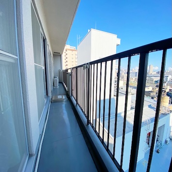 亀戸マンションスタジオ9階ベランダ