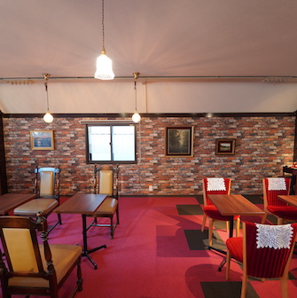 2Aレトロ喫茶スタジオ